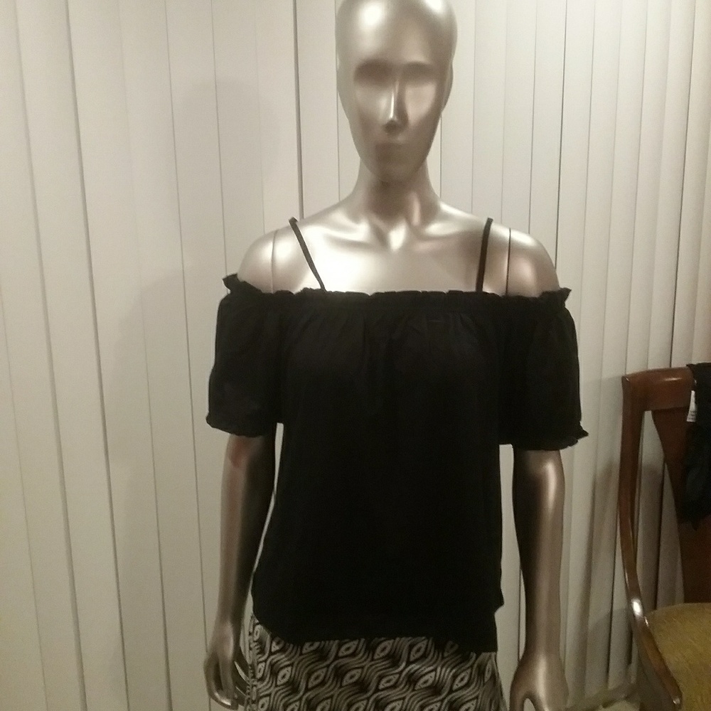 2/$15 NWT Blk Off-shoulder M w/Straps FirmPrice*Last 1 - Picture 2 of 2